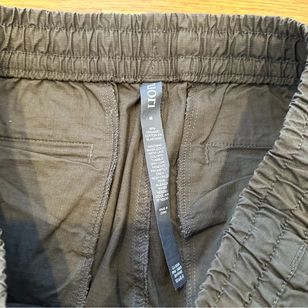 NWOT Vuori Ripstop Pants in Dark Oregano. Size Medium. Lightweight - Picture 4 of 10